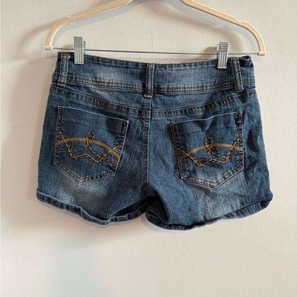 LEI Juniors Jean Shorts, Y2K, Size 7 - Picture 2 of 6